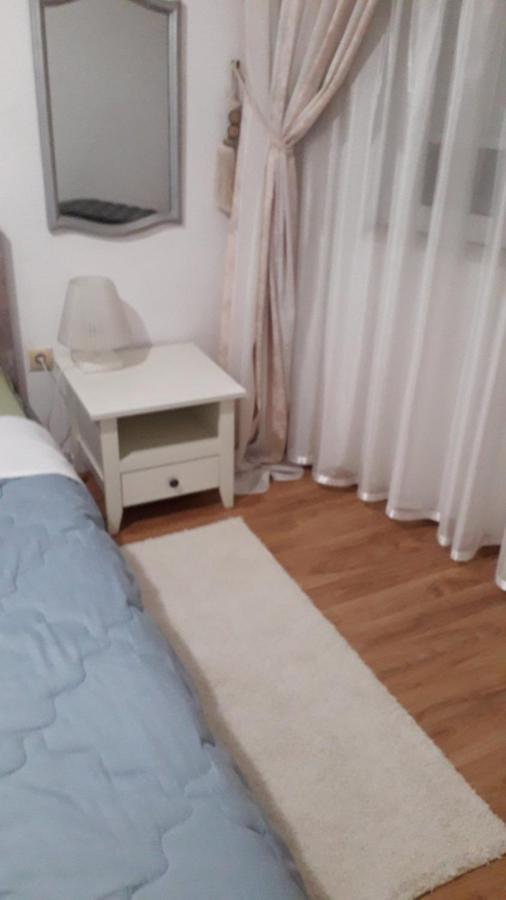 Lili50 Apartman Plovdiv Kültér fotó