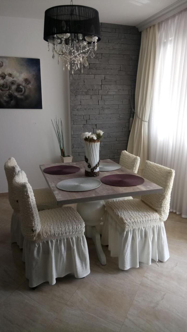 Lili50 Apartman Plovdiv Kültér fotó